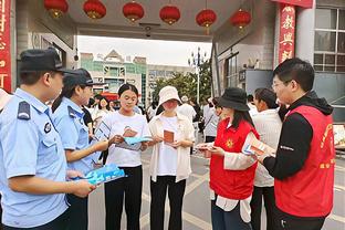 老骥伏枥！李晓旭生涯总篮板数达4888 并列CBA历史第4位